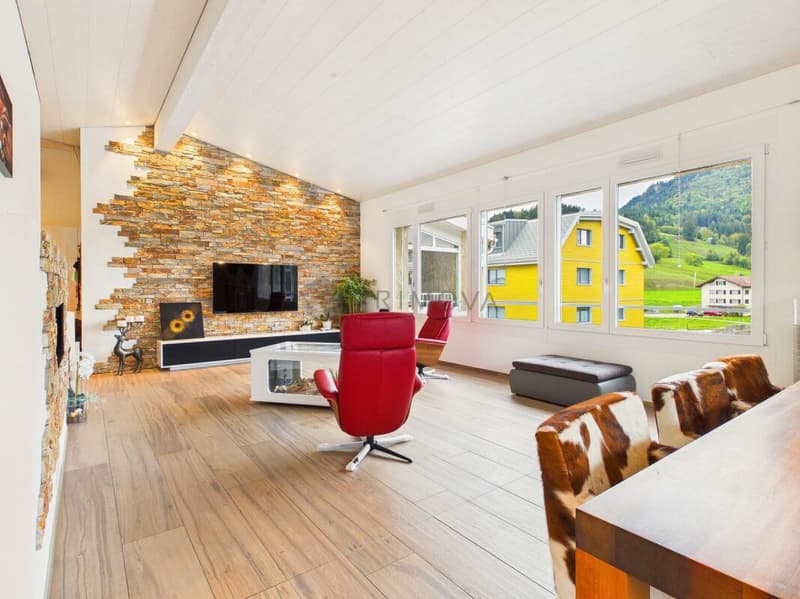 Ihr luxuriöses Zuhause: Eleganter 4.5 Zimmer-Traum mit 6 m Raumhöhe, Spa-Ensuite Bad & verglaster Loggia (4)