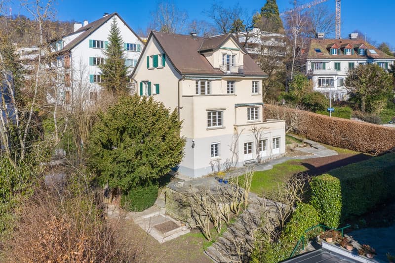 Stilvolles Einfamilienhaus am Zürichberg (1)