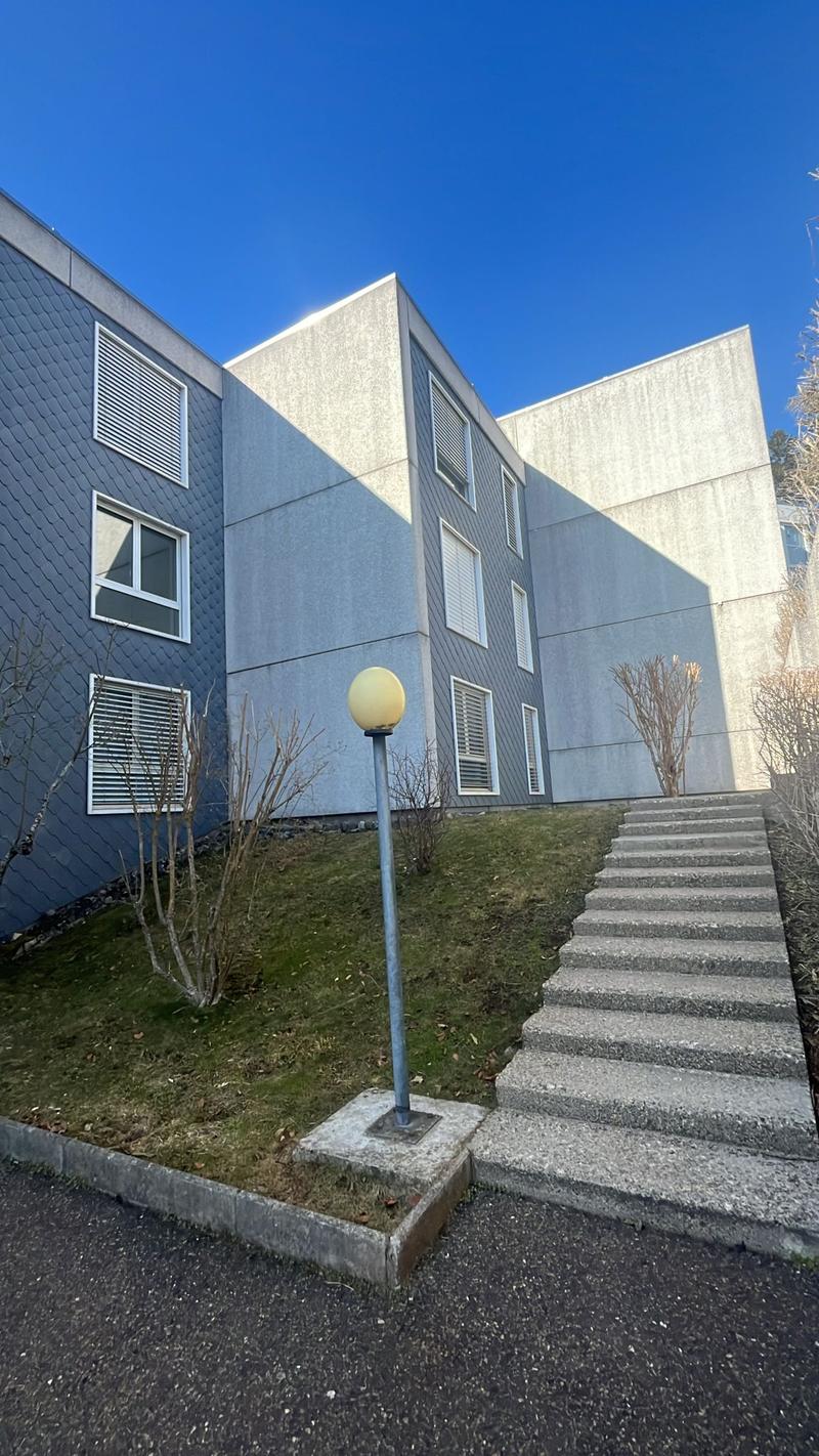 Spacieux et Charmant 3.5 pièce avec Grand Balcon et Parking  ! (13)
