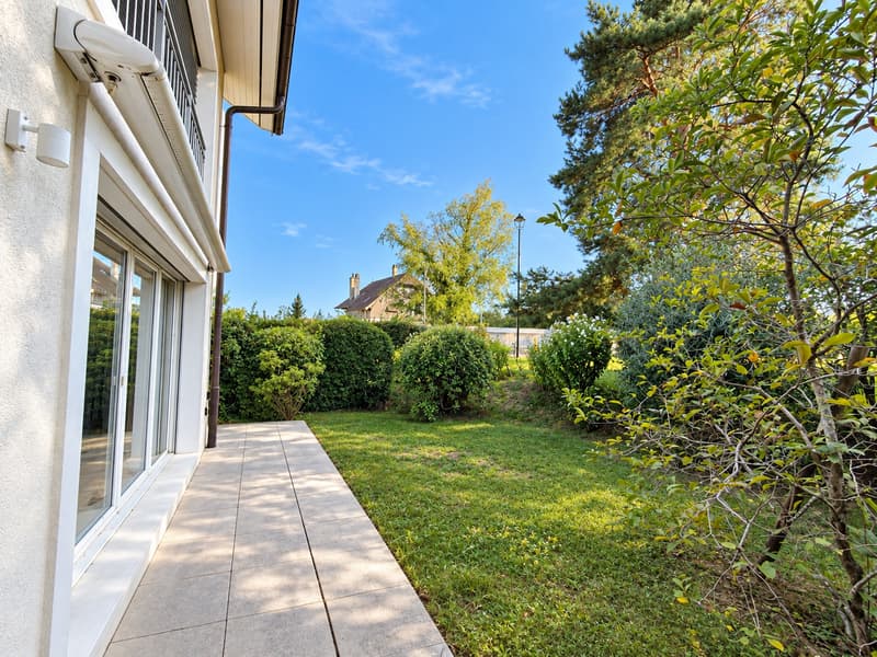 Un appartement rare au cœur de Founex (16)