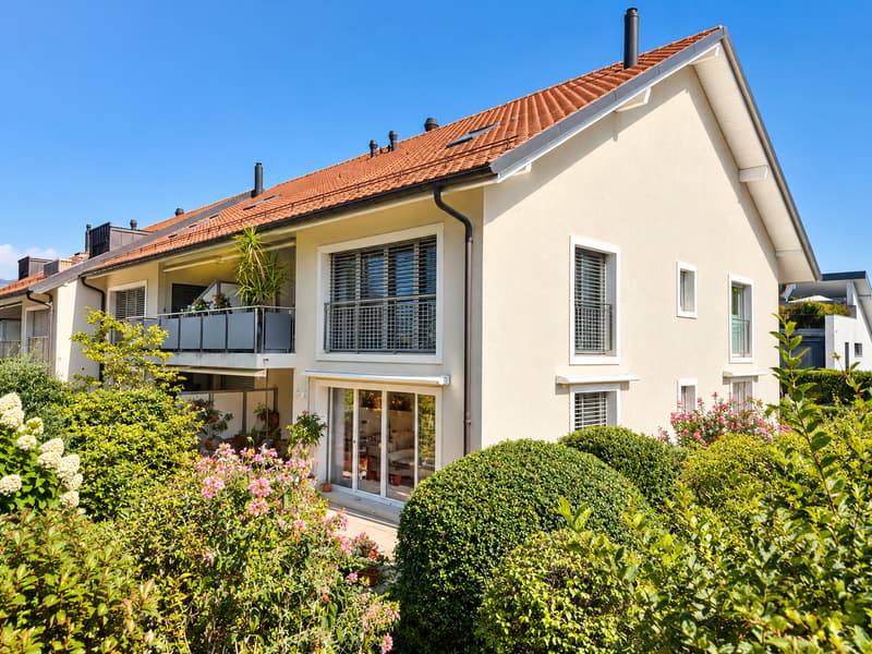 Un appartement rare au cœur de Founex (1)