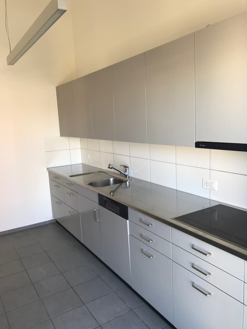 Moderne 3-Zimmer-Dachwohnung in ruhiger Lage von Therwil (11)