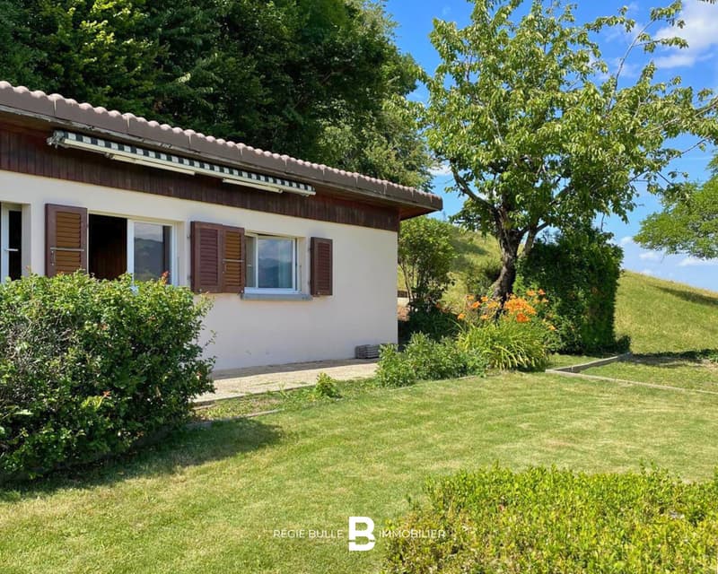 Le Bry - Magnifique villa rénovée avec superbe vue (13)