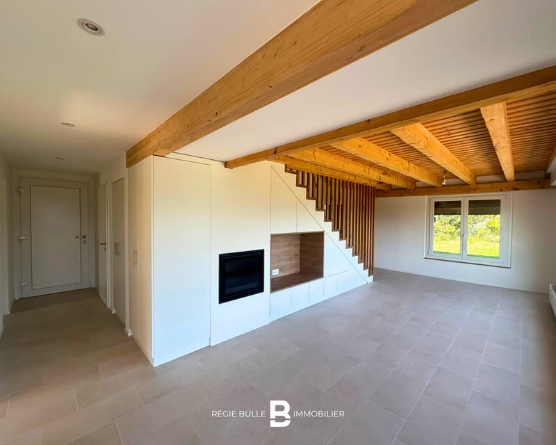 Le Bry - Magnifique villa rénovée avec superbe vue (3)