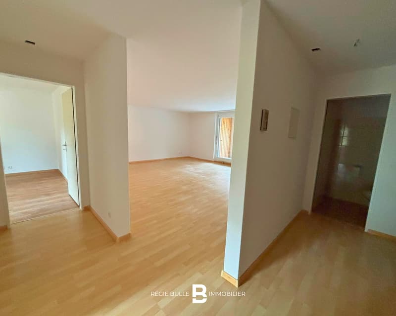 Bel appartement de 4,5 pièces avec jardin privatif (5)