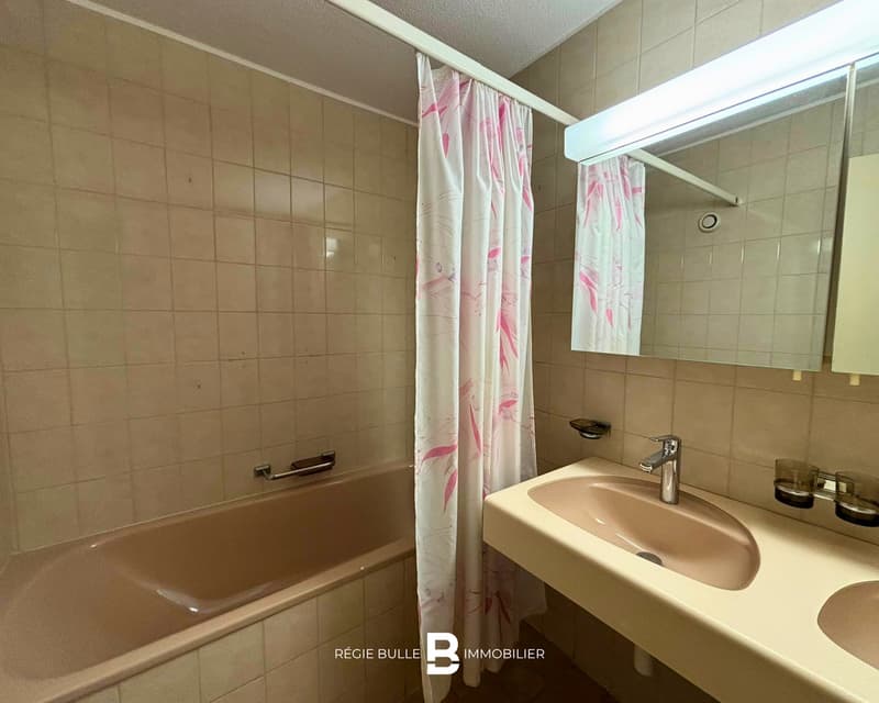 Bel appartement de 4,5 pièces avec jardin privatif (7)