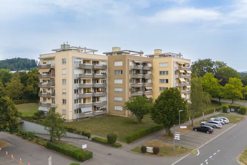 Ritiro sul lago Wohlensee: appartamento di 3,5 locali con 2 balconi e un posto auto (22)