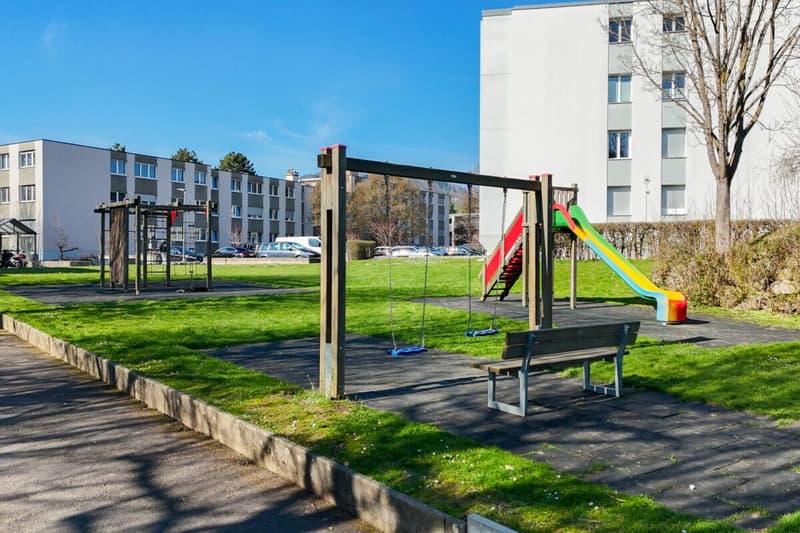Nature et proximité de la ville - appartement 3,5 pièces bien entretenu avec jardin d'hiver, balcon & place de parking à Stettlen (20)