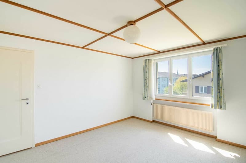 Freistehendes 8.5 Zimmer Ein- oder Zweifamilienhaus mit Raum & Zeit für Ihr Familienleben und Ihre persönlichen Ideen! (8)
