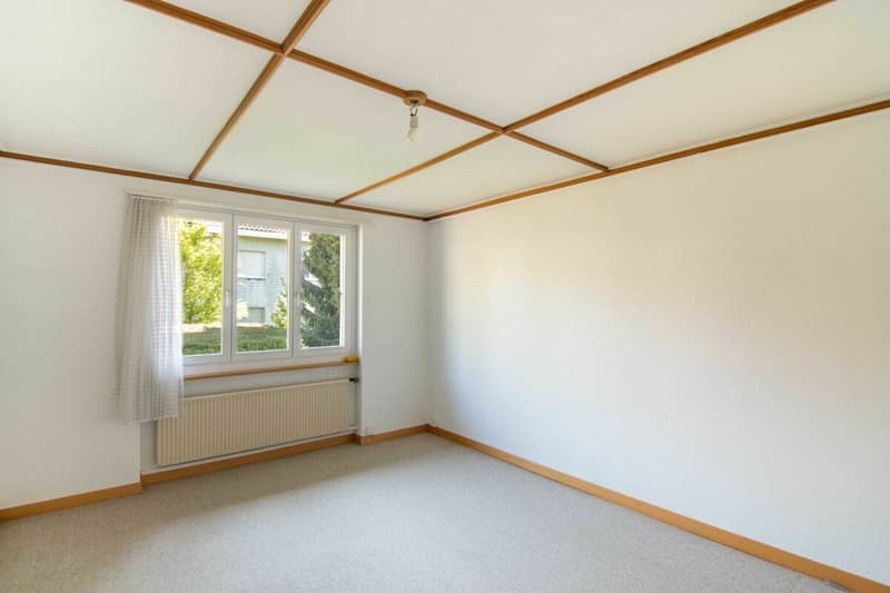 Freistehendes 8.5 Zimmer Ein- oder Zweifamilienhaus mit Raum & Zeit für Ihr Familienleben und Ihre persönlichen Ideen! (9)