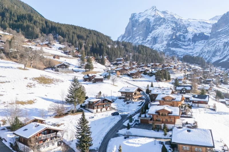 Exklusives Bauland an bester Sonnenhanglage in Grindelwald - Wohnen mit Panoramablick, ideal für ein Ein- oder Zweifamilienhaus (2)
