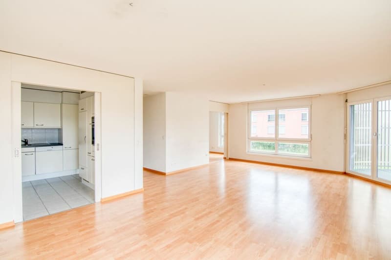 Grosszügige 3.5-Zimmerwohnung an Top-Lage | 94 m² | 2 Bäder | Balkon | Keller | Parkplatz (2)
