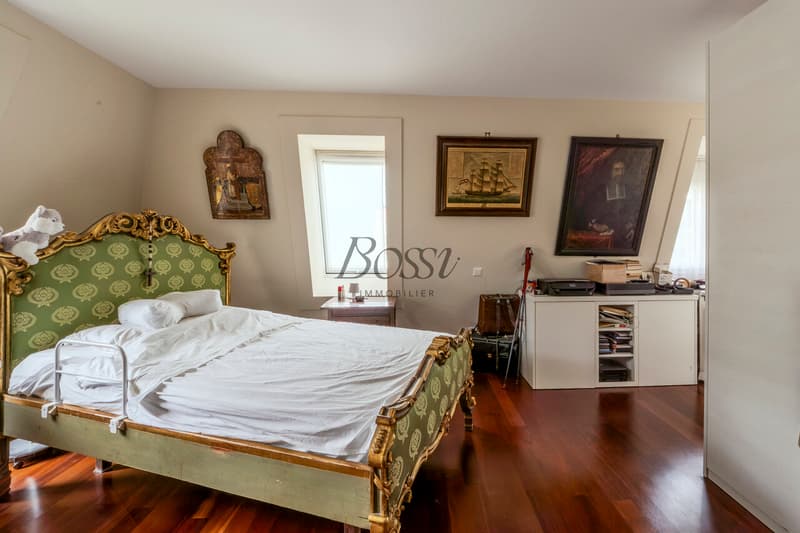 Duplex lumineux à Nyon avec terrasse, dépendance et ascenseur privé (10)