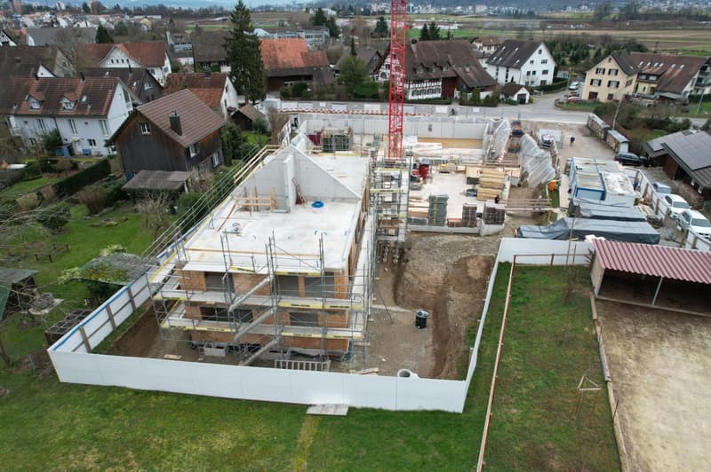Exklusive Gelegenheit: Hochwertige, nachhaltige Neubauwohnung in Weiningen (3)