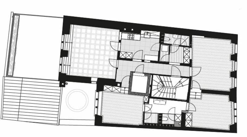 Fully serviced luxury apartments in historic building in the city centre (20)