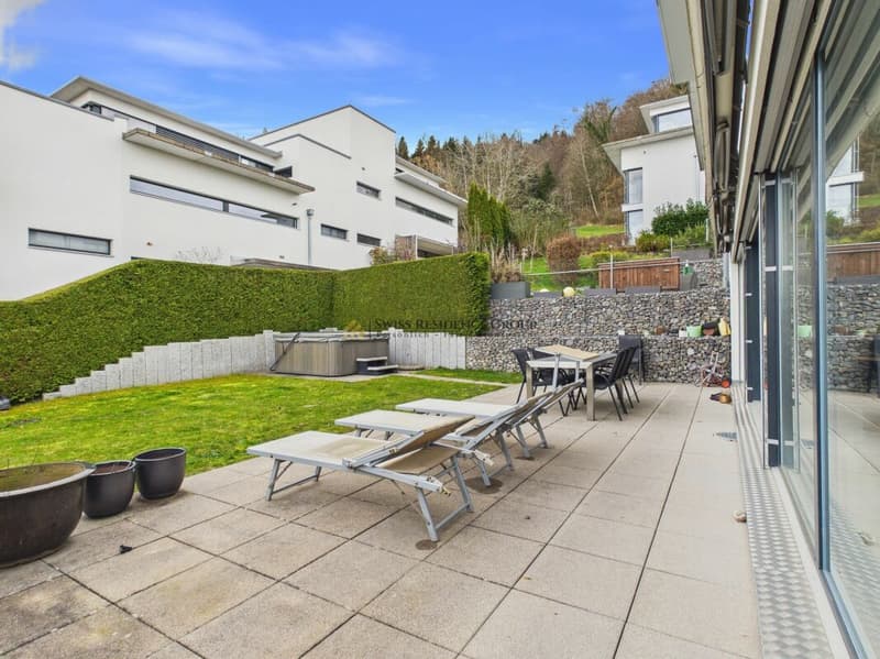 Modernes Einfamilienhaus mit Panorama in Adliswil (22)