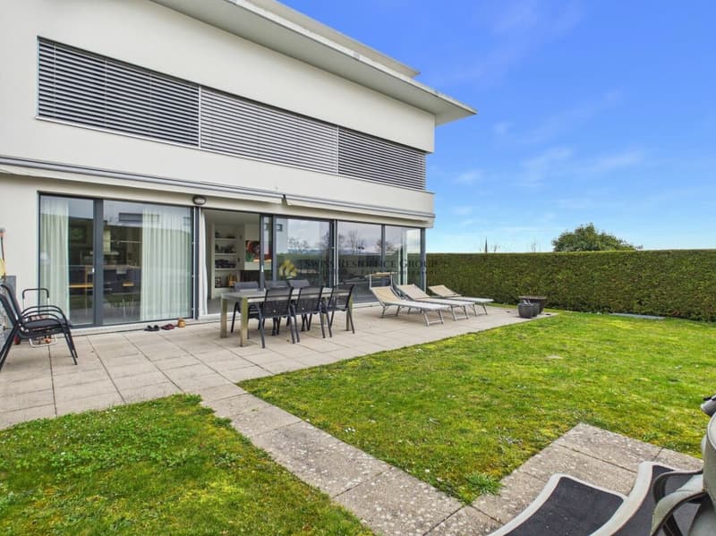 Modernes Einfamilienhaus mit Panorama in Adliswil (2)