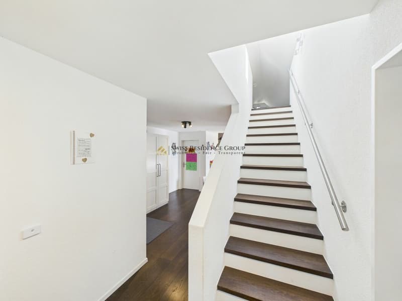 Grosszügige Dach-Maisonette mit Klimaanlage im steuergünstigen Neerach (5)