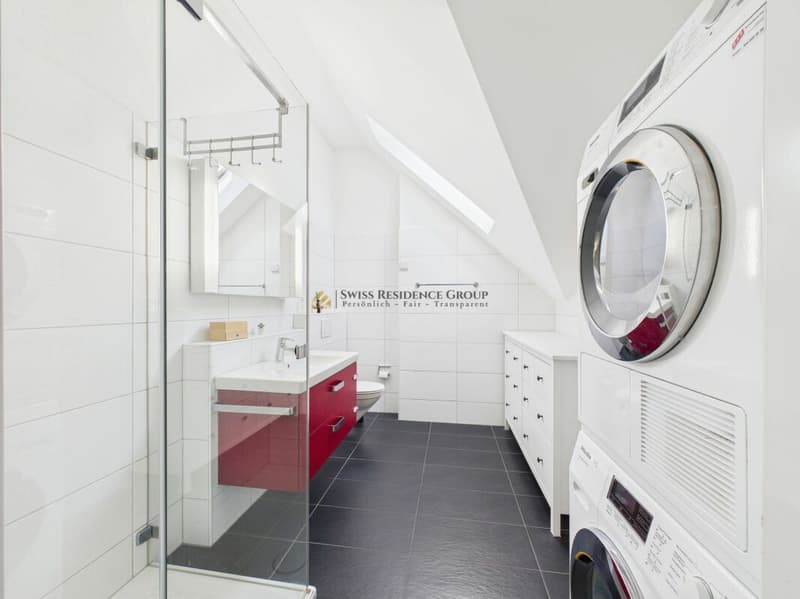 Grosszügige Dach-Maisonette mit Klimaanlage im steuergünstigen Neerach (9)