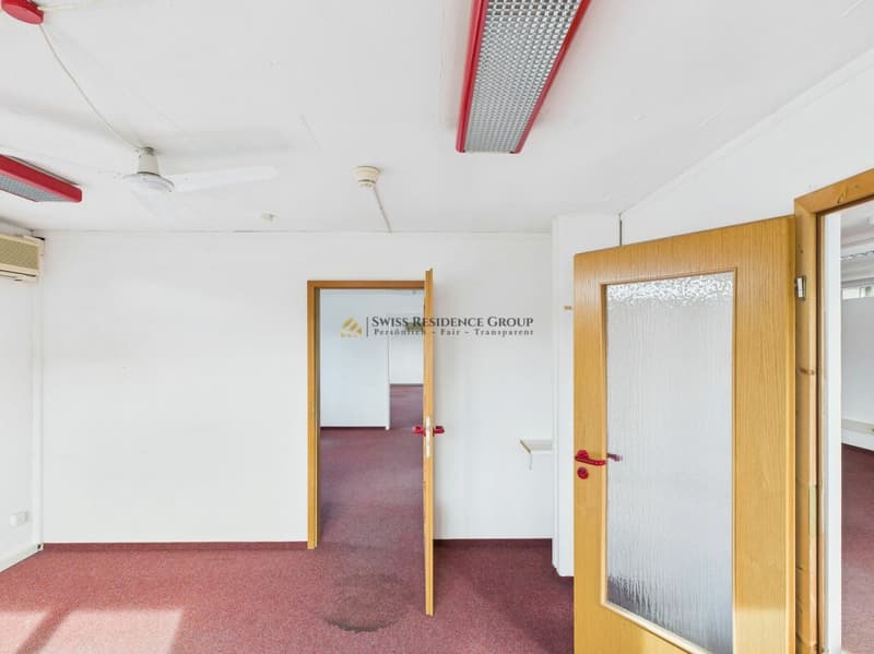 Border-near investment: 5.1% yield object / office and industrial complex in strategic top location! (40)