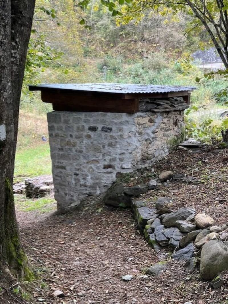 Maison romantique de 3 pièces à Rossura en tant que résidence de vacances (16)