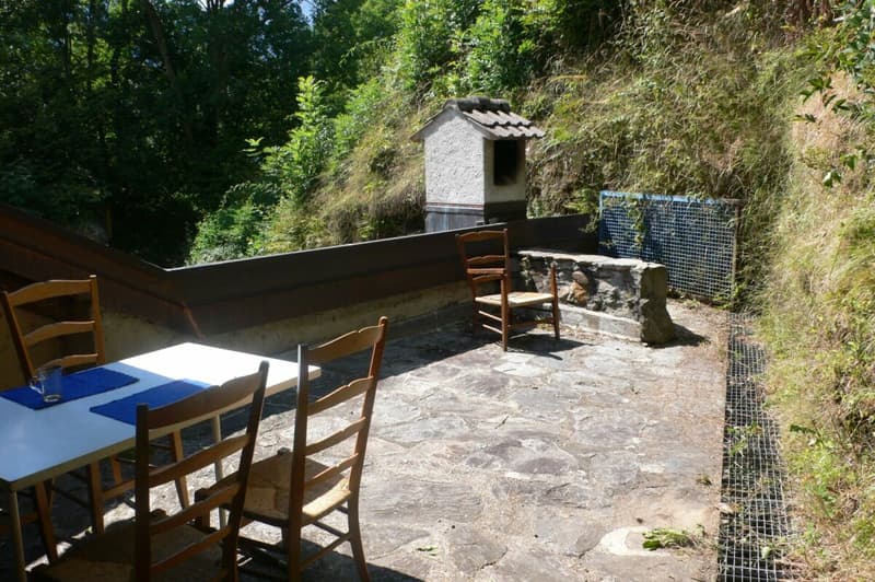 Maison romantique de 3 pièces à Rossura en tant que résidence de vacances (3)