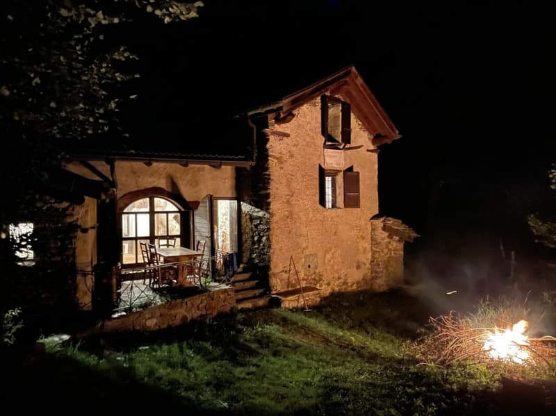 Maison romantique de 3 pièces à Rossura en tant que résidence de vacances (17)