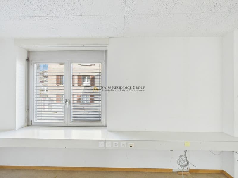 Commercial space - office, workshop and warehouse (22)