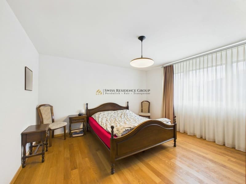Exklusive 5,5-Zimmer-Wohnung mit Premium-Ausstattung und attraktivem Steuerfuss (72 %) (11)