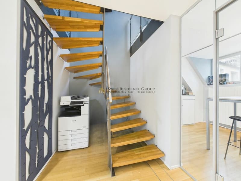 Zentrales Office über zwei Etagen - modern ausgestattet mit Blick über die Dächer der Stadt (4)