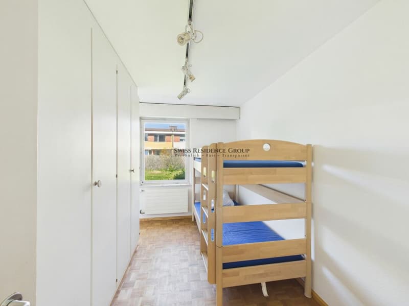 Ampia casa unifamiliare di 6 locali con idillio giardino e garage (22)