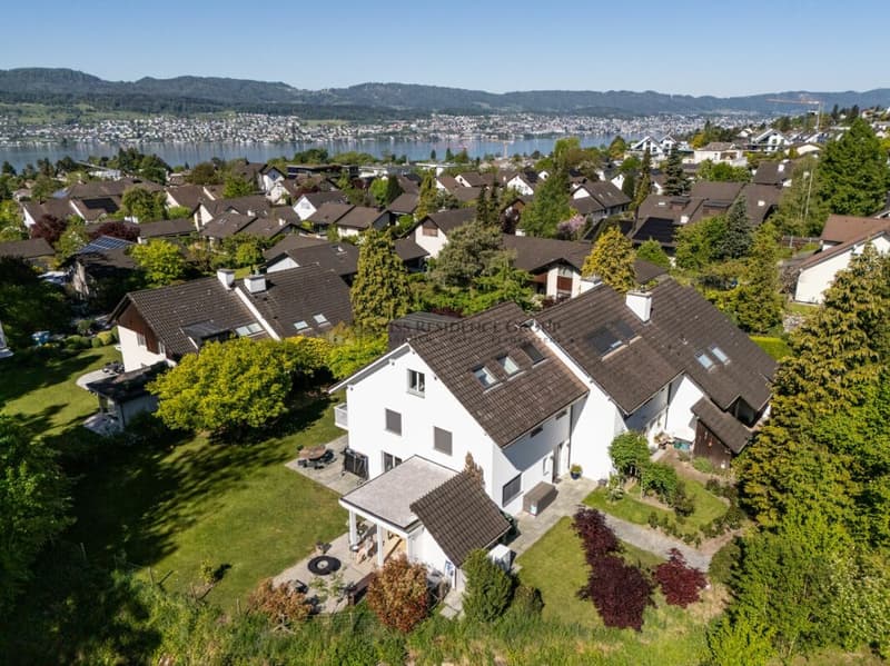 Sonniger Wohntraum an der Goldküste - grosszügiges 5.5-Zimmer-Reihenhaus am Waldrand (21)