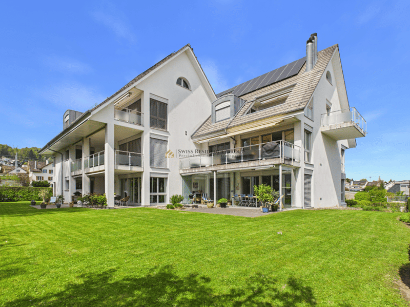 RESERVIERT: Helle Familienwohnung mit Terrasse, Lift und Seesicht (1)