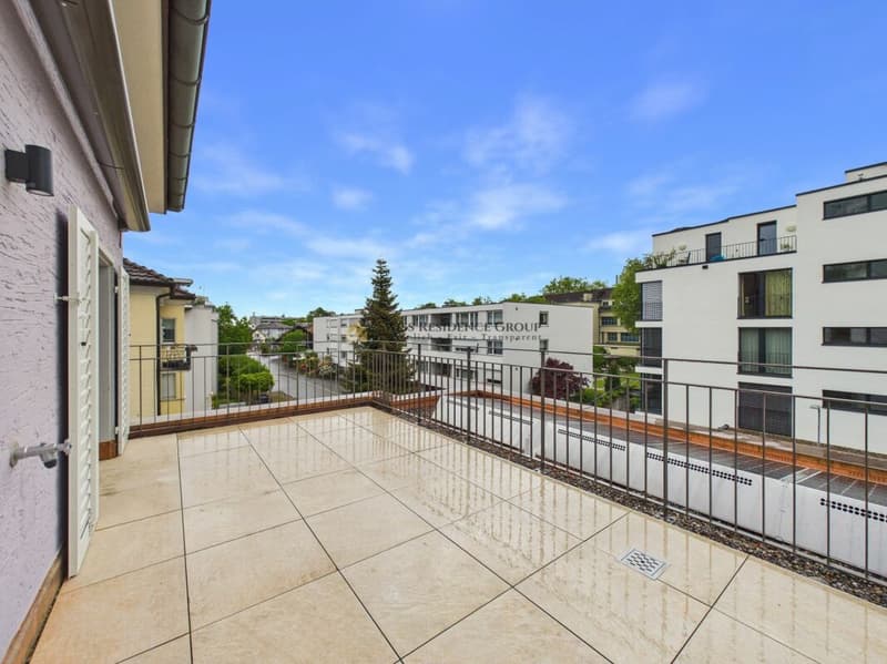 Erstbezug: Hochwertige 3.5-Zimmerwohnung mit attraktiver Dachterrasse - Toplage angrenzend an Oerlikon & Irchel (12)