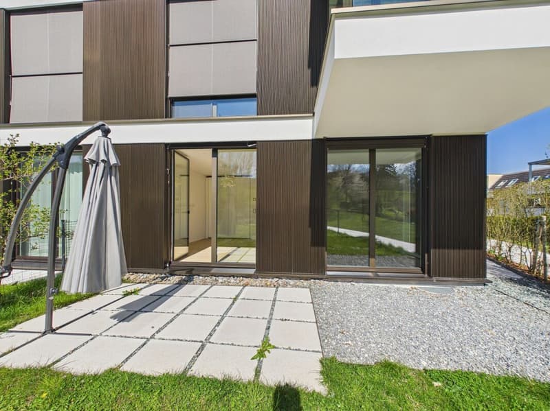 Elegance Meets Views - Penthouse Dream with Large Terrace (10)
