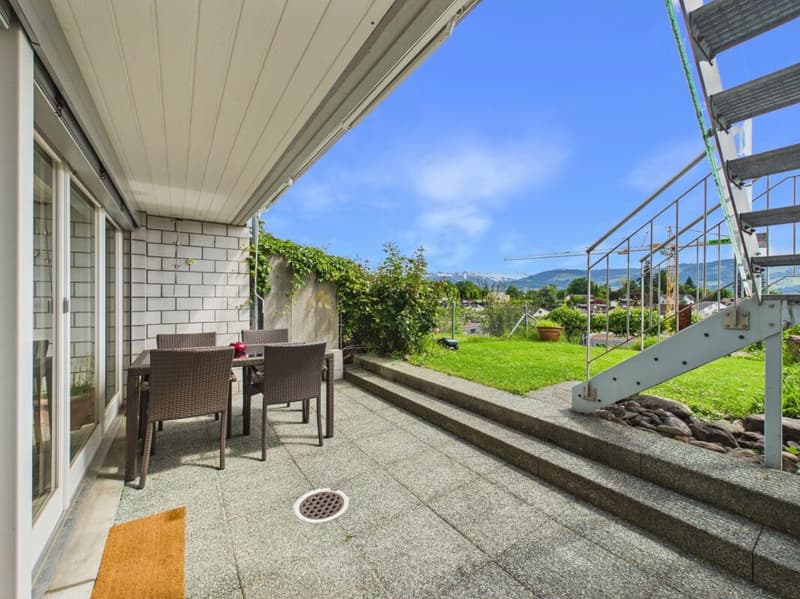 Exklusives 4.5-Zimmer-Reiheneinfamilienhaus mit unvergleichlicher See-, Schloss- und Bergsicht (13)