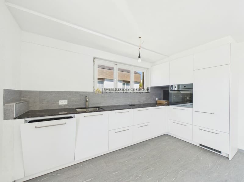 Exklusive 5.5-Zimmer-Terrassenwohnung mit See- und Bergsicht in Küssnacht (4)
