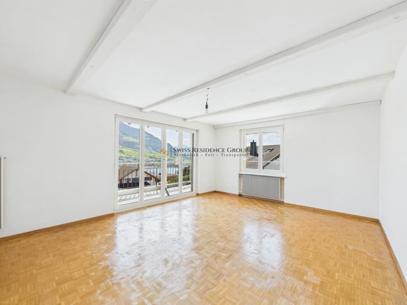 Exklusive 5.5-Zimmer-Terrassenwohnung mit See- und Bergsicht in Küssnacht (5)