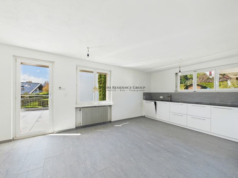 Exklusive 5.5-Zimmer-Terrassenwohnung mit See- und Bergsicht in Küssnacht (3)