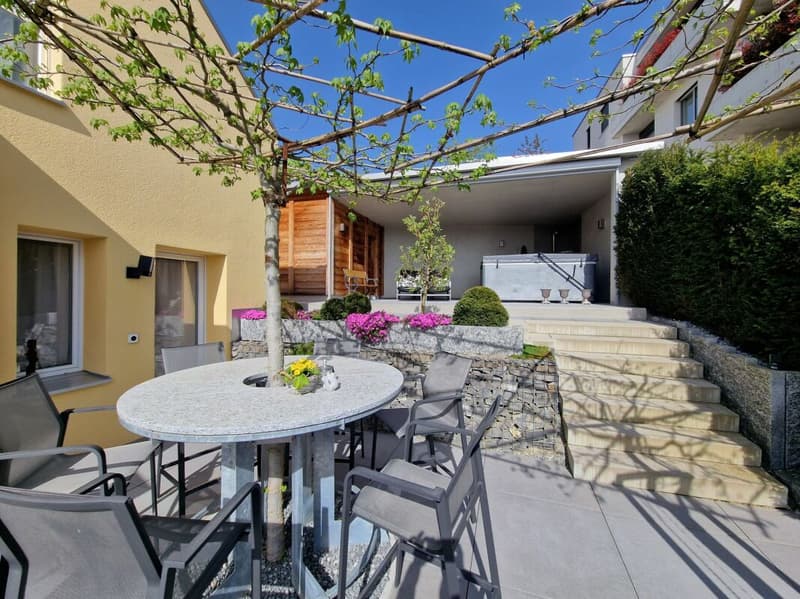 Terrassenhaus mit Panoramaaussicht, Wellnessbereich und höchster Privatsphäre (1)