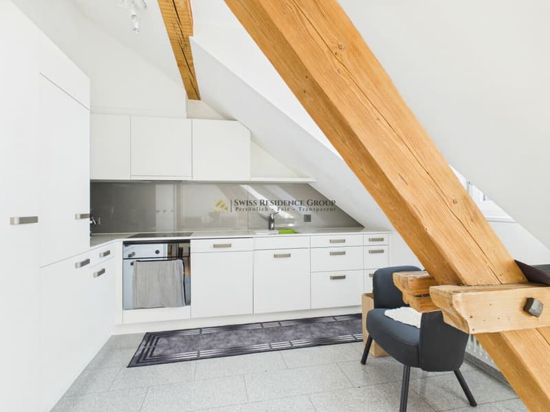 Exklusives Wohnen mit Galerie, Cheminée und Zürichsee in Gehdistanz (12)