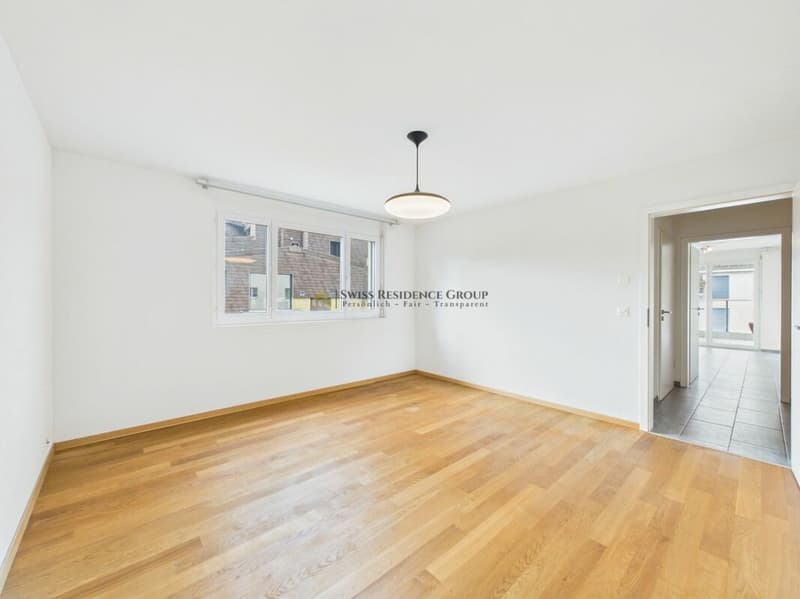 Luxus trifft Lebensqualität - Exklusive 5.5-Zimmer-Wohnung mit attraktivem Steuerfuss (9)