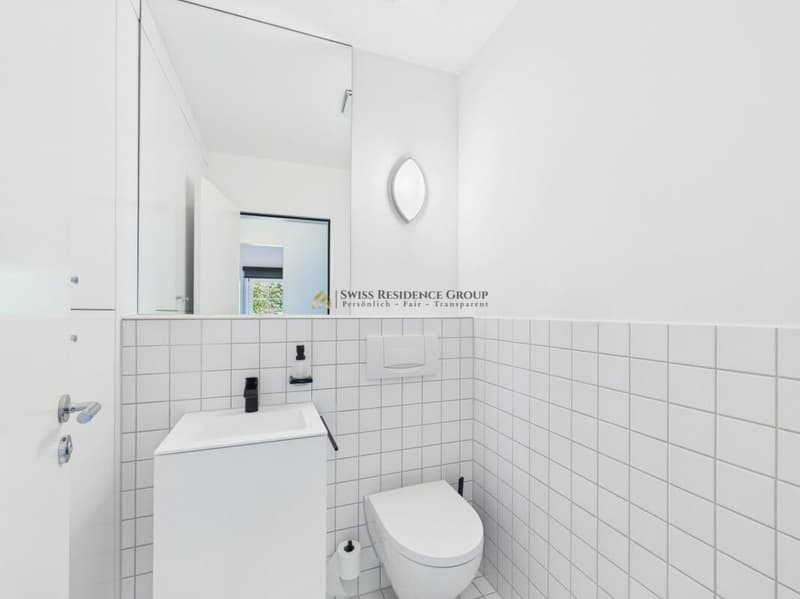 Hochwertig renoviert mit Bauernhaus-Charme, grosser Veranda und Seesicht (11)