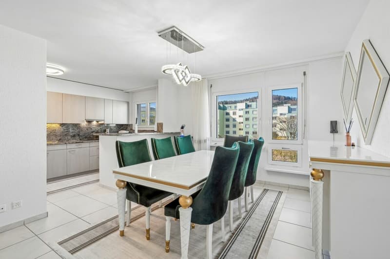 Ihr neues Zuhause: 170 m² Wohnkomfort mit Wintergarten und Cheminée (3)