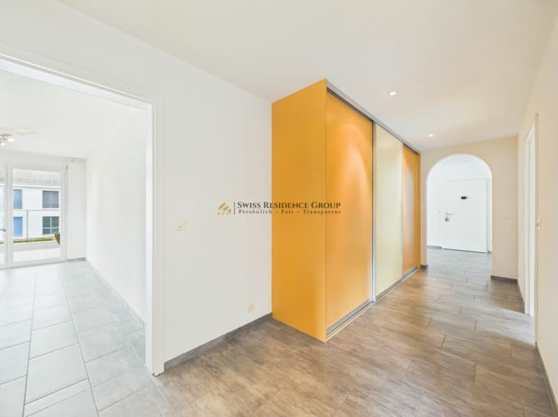 Luxus trifft Lebensqualität - Exklusive 5.5-Zimmer-Wohnung mit attraktivem Steuerfuss (6)
