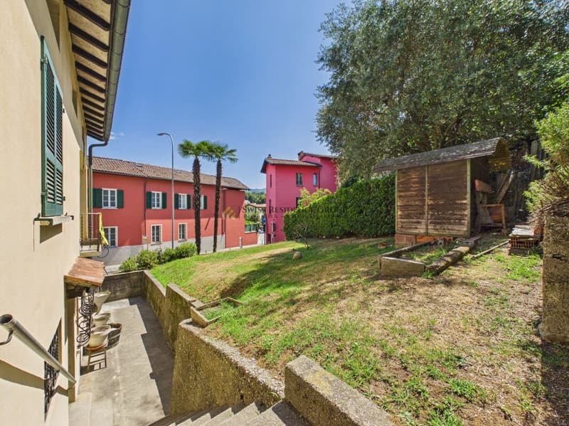 Casa unifamiliare di 7 locali con ufficio, ampio giardino e importante potenziale di ampliamento (16)