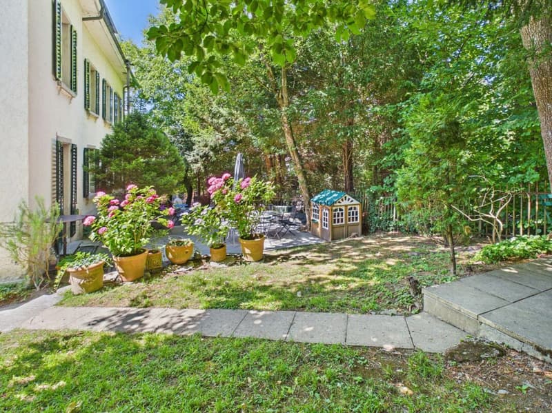 Altbau-Charme trifft auf modernen Luxus - Einzigartige 4.5-Zimmer-Wohnung mit Garten & Cheminée in 8008 Zürich (19)