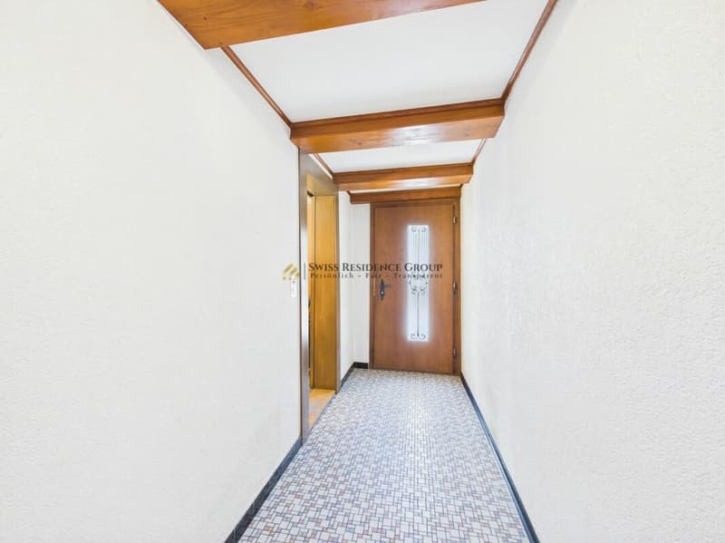 Ein Zuhause mit Charakter - Viel Platz, eigener Garten und grosses Potenzial (3)