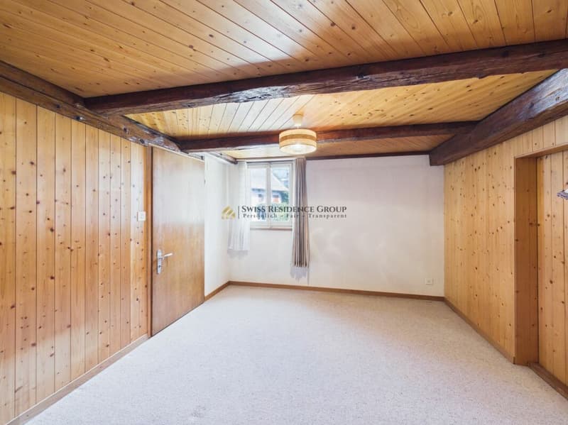Ein Zuhause mit Charakter - Viel Platz, eigener Garten und grosses Potenzial (13)