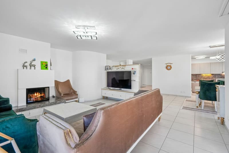 Ihr neues Zuhause: 170 m² Wohnkomfort mit Wintergarten und Cheminée (1)